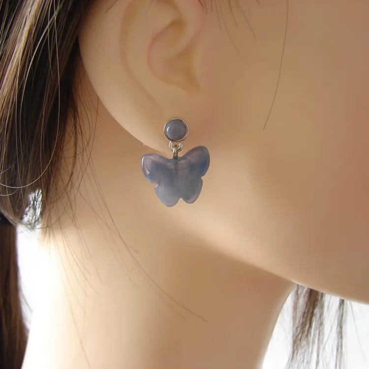 How to Choose Resin Jewelry for Boutique and Private Label Collections